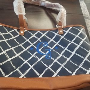 Thirty one purse